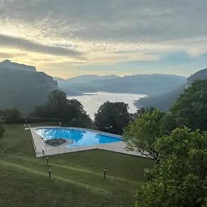https://parador-de-vic-sau.catalonia-hotels.com
